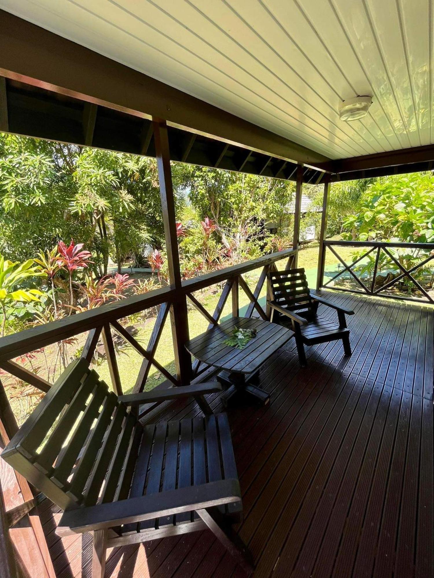 Pension Hibiscus Taha'A Vaitoare  外观 照片