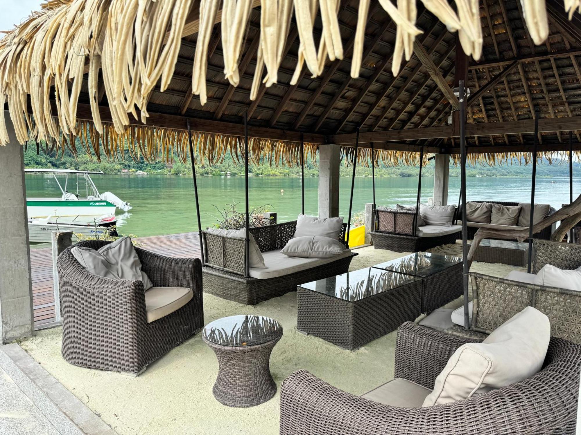 Pension Hibiscus Taha'A Vaitoare  外观 照片